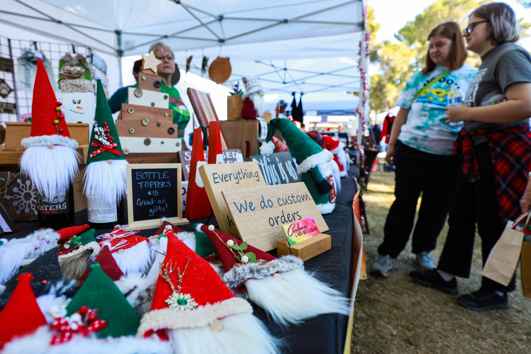 Holiday Arts and Crafts Fair (LE)
